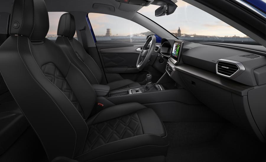 Интерьер Seat Leon Xcellence 2020 года  (WW) (фото 4 из 7)